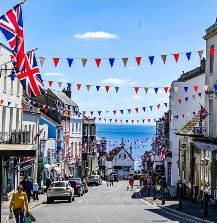 Light And Airy Central Lyme Regis Appartment With Parking Εξωτερικό φωτογραφία